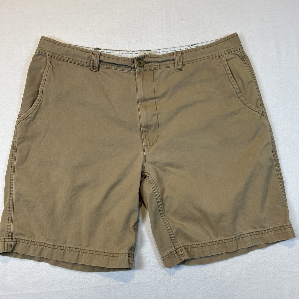 St Johns Bay Mens Cargo Shorts Beige 42 Waist Casual Flat Front Pockets